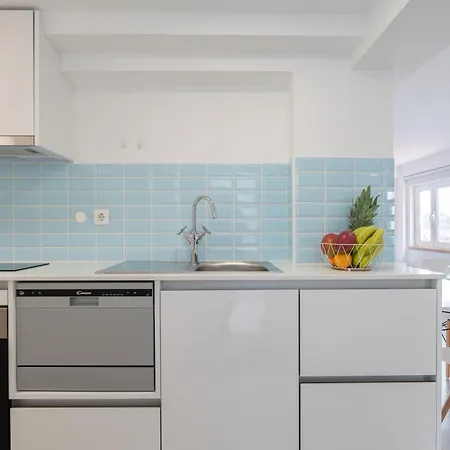 Host Wise - Charming House With Ocean View *