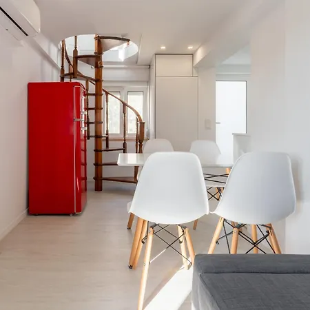 Host Wise - Charming House With Ocean View